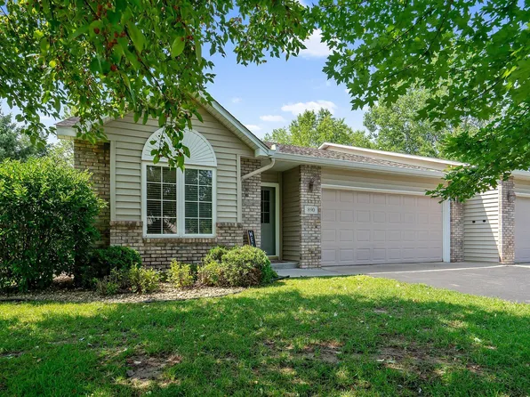 890 Evergreen Ct, Vadnais Heights, MN 55127
