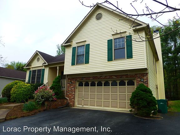 3rd image of 11906 Arbor Glen Dr
