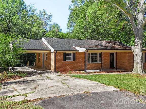3rd image of 1428 Boxwood Ave