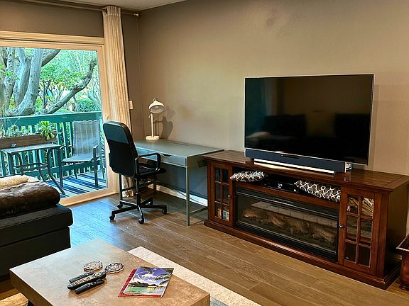 3rd image of 576 N Bellflower Blvd Unit 109