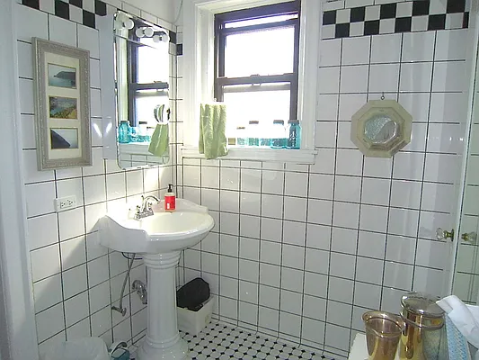 Rented by City Connections Realty | media 48