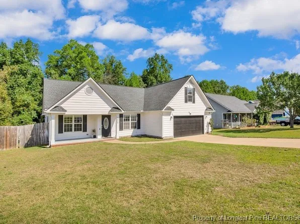 7808 Redwood Ave, Fayetteville, NC 28314