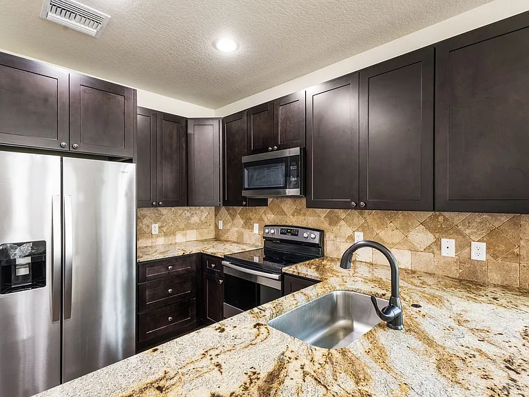 509 Sunbranch Ln — Photo 7