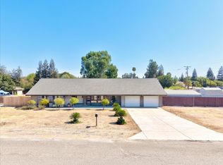 18769 Farallon Rd, Madera, CA 93638