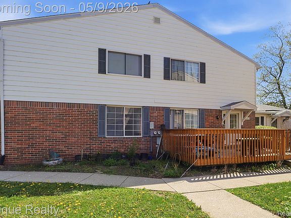 2nd image of 3946 Hunters Ridge Dr