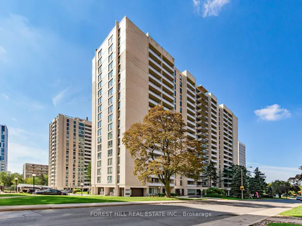 377 Ridelle Ave, Toronto, ON
