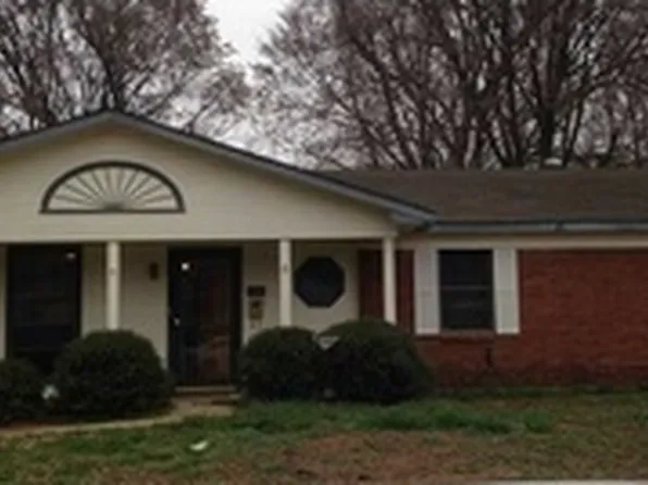1203 Holiday Pl, Bossier City, LA 71112