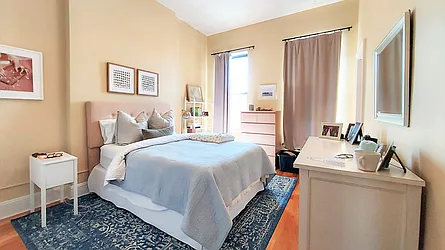 Rented by R New York