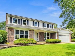 661 Stuart Dr, Carol Stream, IL 60188