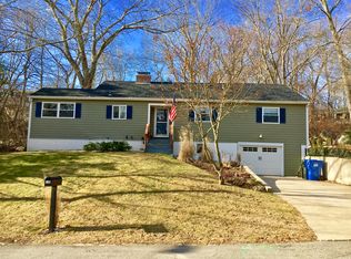 130 Valley Rd, Groton, CT 06340