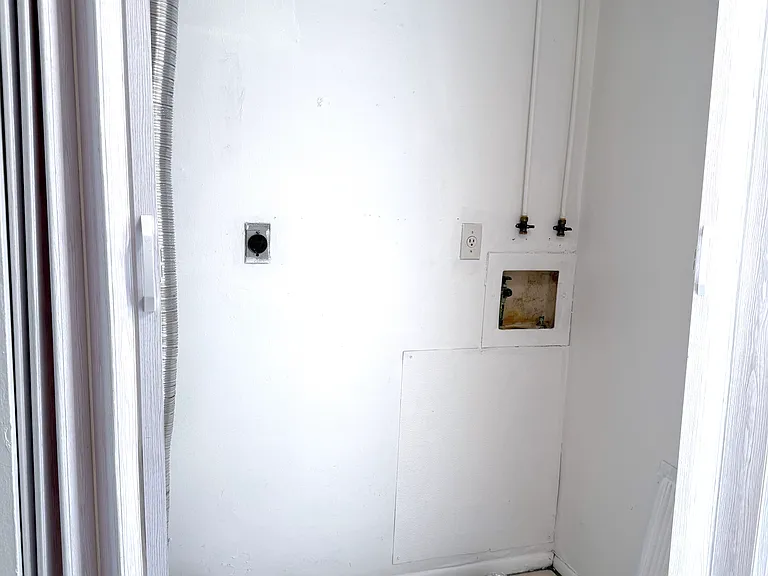 1874 Marcia St — Photo 13