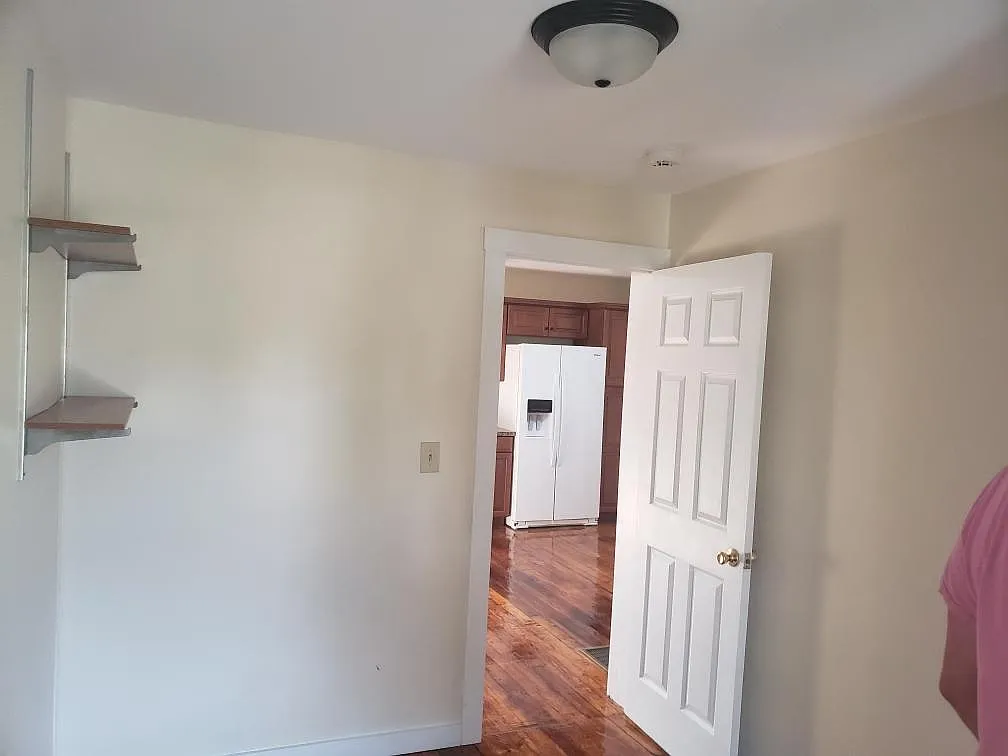 1 bed, 500 sqft, $1,100 — Photo 3