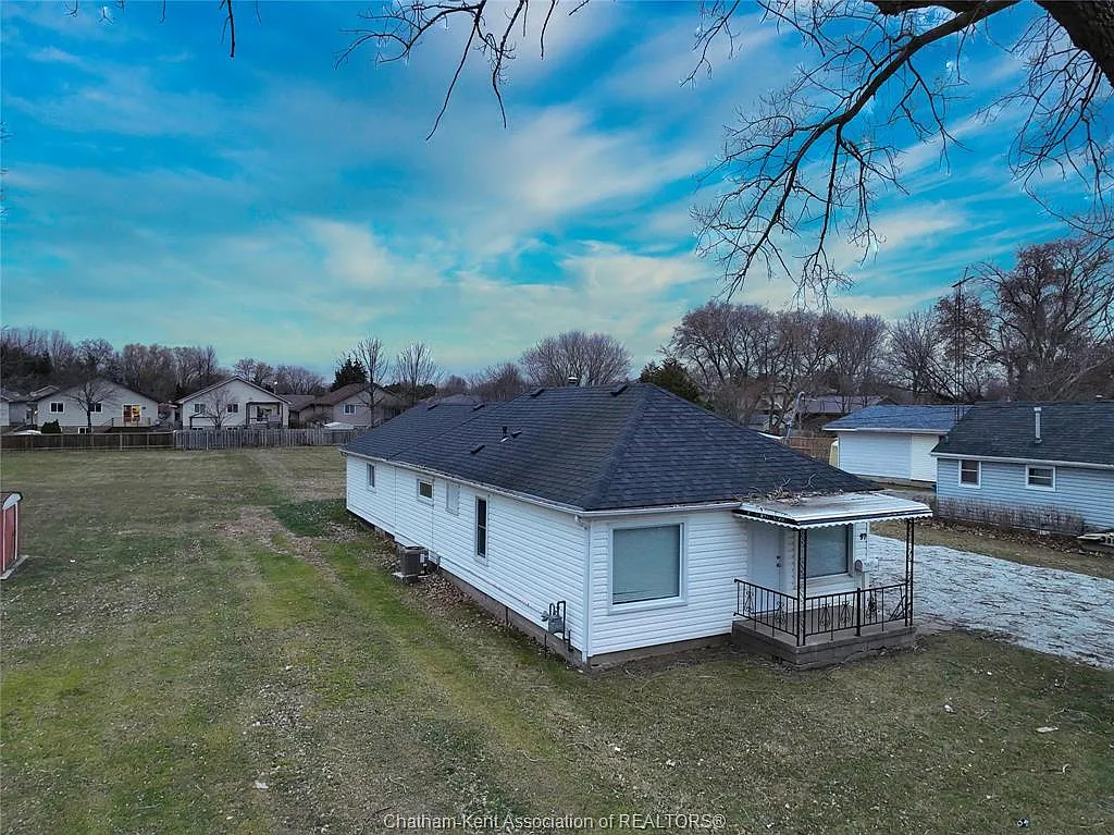 2 bed, $1,900 — Photo 2