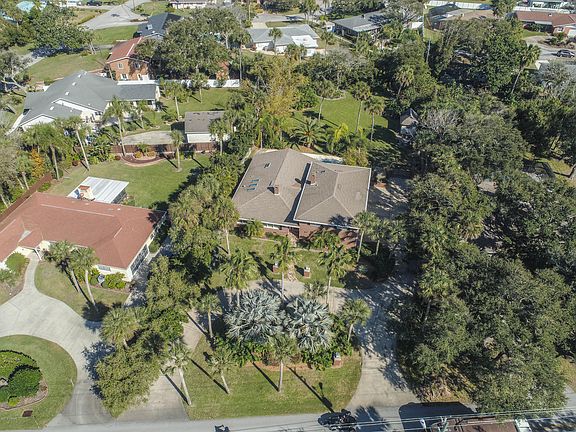 5th image of 2045 John Anderson Dr