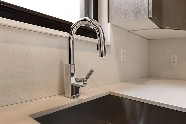 Rented by Bold Marketing | media 7