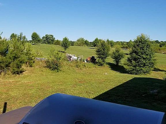 4th image of 357 Highway 309
