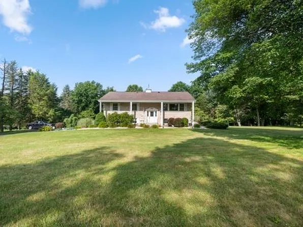 117 Mellon Dr, Irwin, PA 15642
