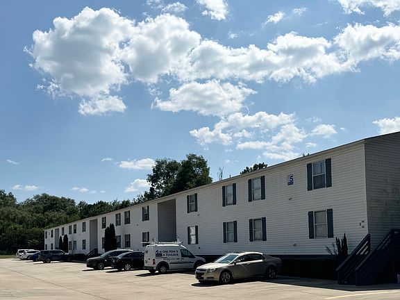 4th image of 601 Skyview Dr #106
