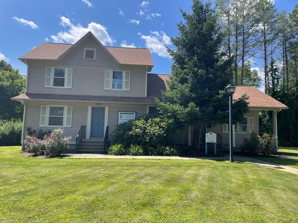 10 Bay, Roadhadley, MA 01060