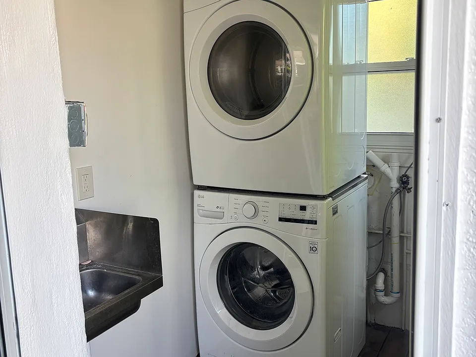 Laundry Facility with unlimited use included
