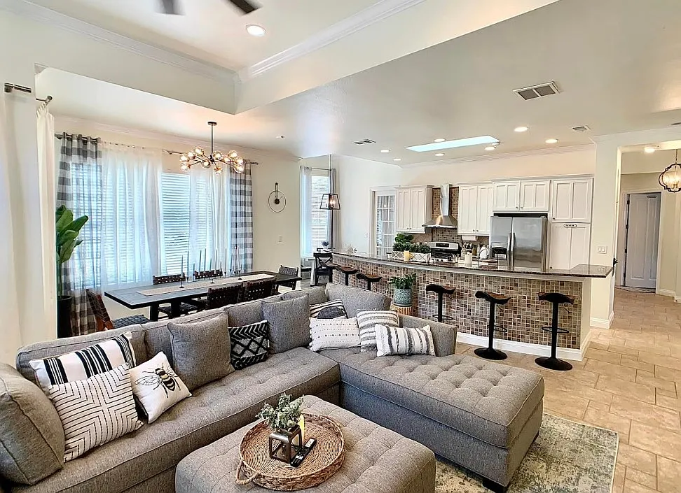 4 bed, $4,800 — Photo 4