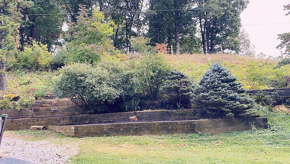 2nd image of 801 Shahan Rd