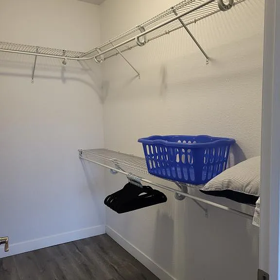 8 Reserve Ct — Photo 21