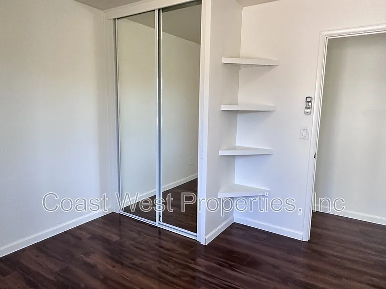 4062 Conrad Ave — Photo 16