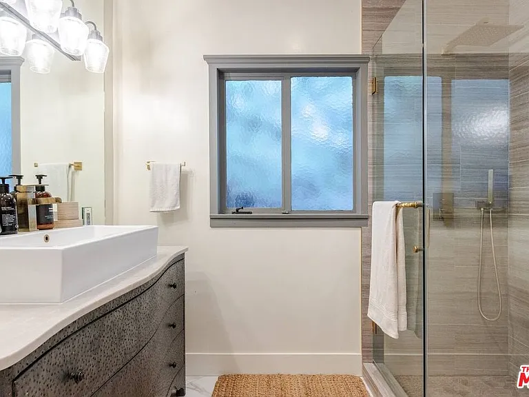 12208 Laurel Terrace Dr — Photo 37