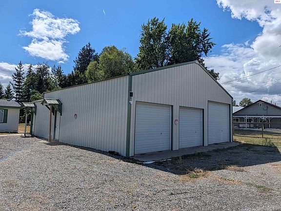 2nd image of 187 2nd St