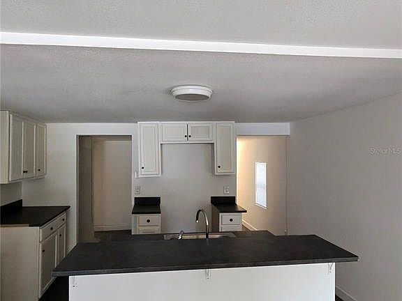 3rd image of 411 W 7th St