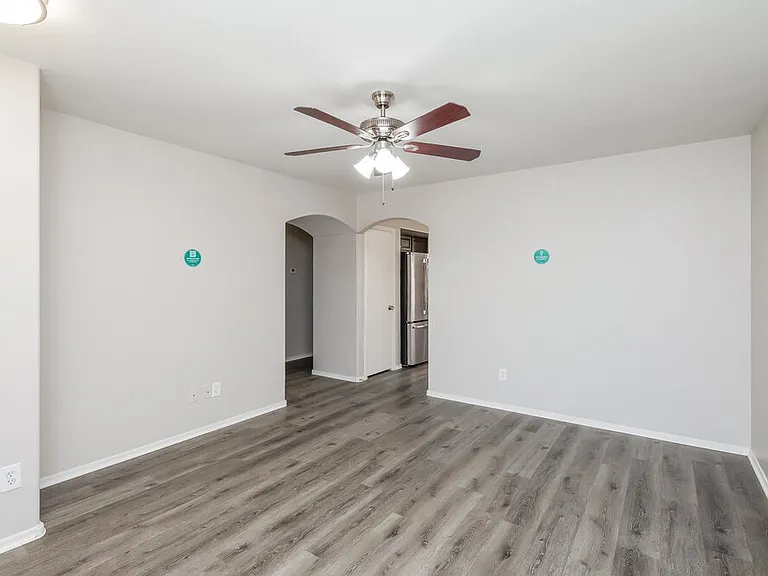 11834 W Sunnyside Dr — Photo 4