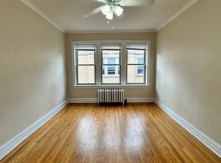 2948 W Belle Plaine Ave #1, Chicago, IL 60618