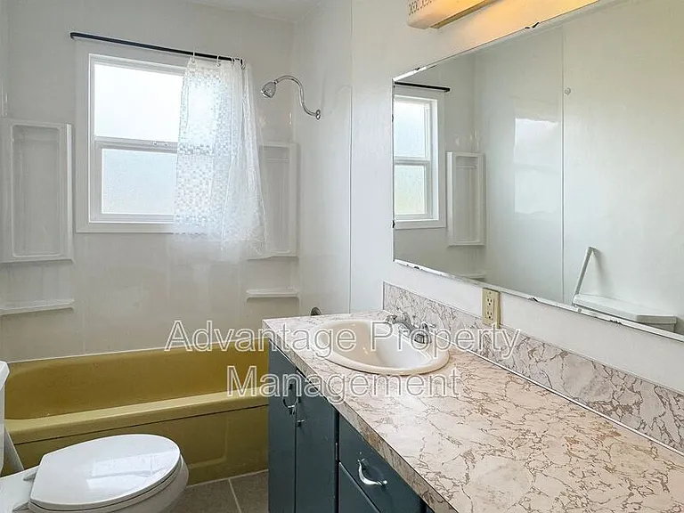 2889 NW Gibson Hill Rd — Photo 9