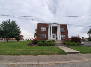 203 N 9th St APT 4, Mount Vernon, IL 62864