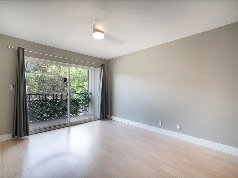 500 E Riverside Dr #242 — Photo 19