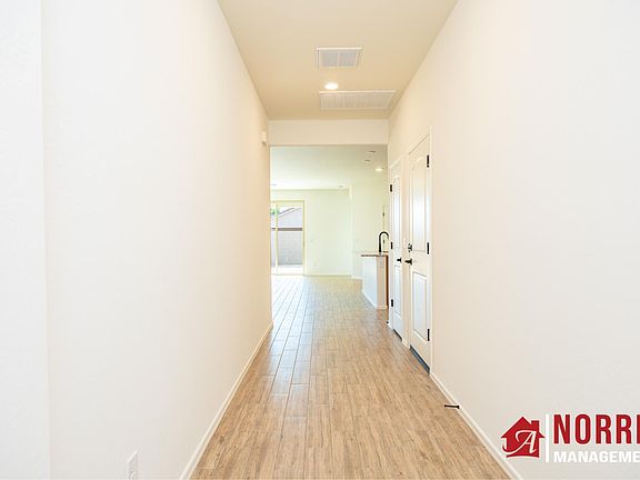 3rd image of 1753 E Desert Breeze Pl