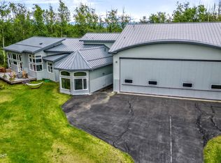 6575 E Robinson Cir, Wasilla, AK 99654