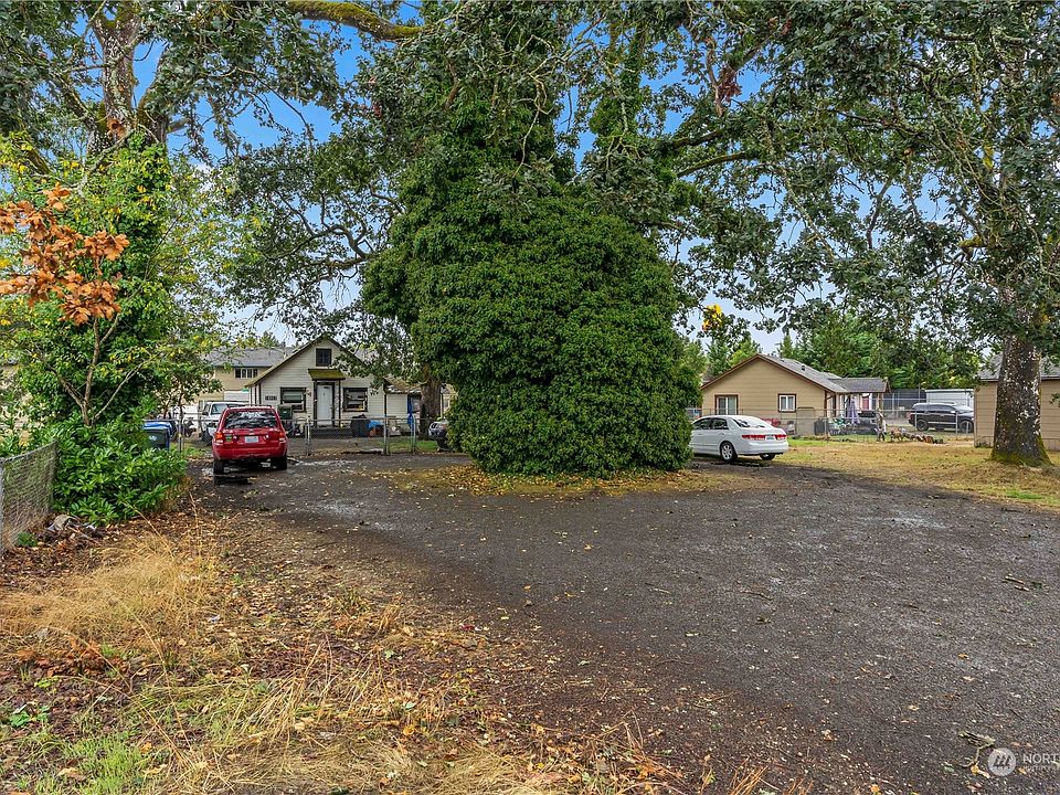 2nd image of 14911 Washington Avenue SW
