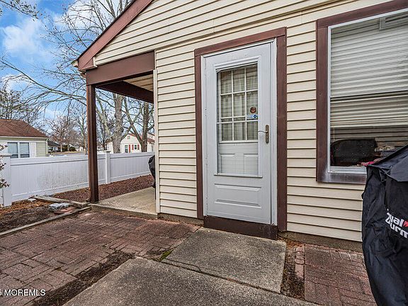 4th image of 851A Winchester Court