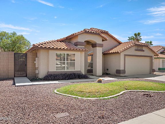 3rd image of 4231 E BALSAM Avenue