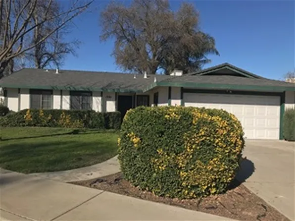 1981 Chakkar Estates Dr, Turlock, CA 95380