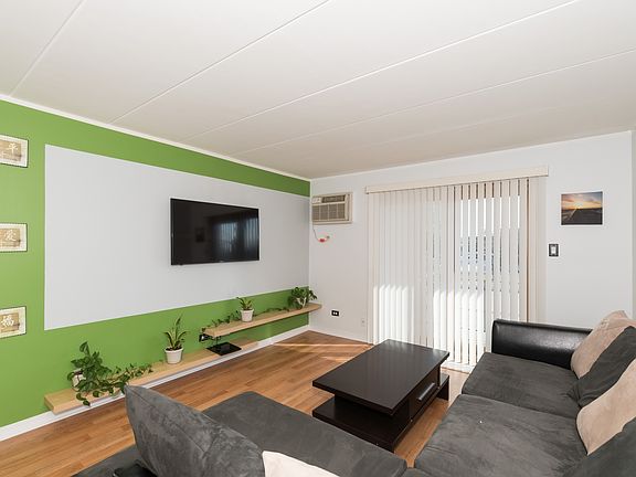 3rd image of 10616 Central Ave APT 2S