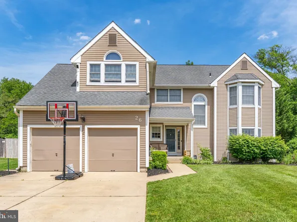 26 Edinburgh Ln, Mount Laurel, NJ 08054