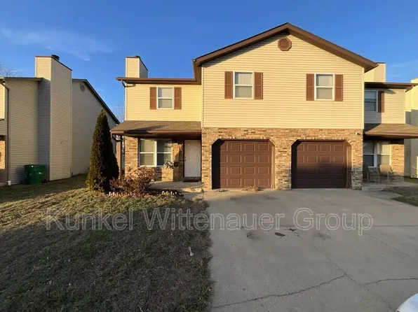 1935 Chevy Dr, Belleville, IL 62221