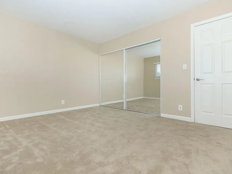 4401 Central Ave — Photo 75