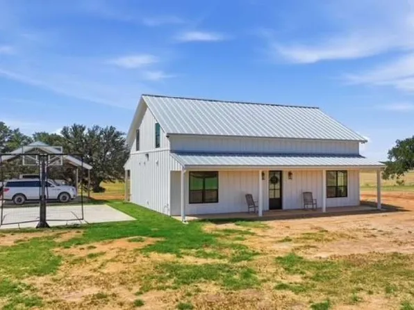 1014 Adell Rd, Weatherford, TX 76088