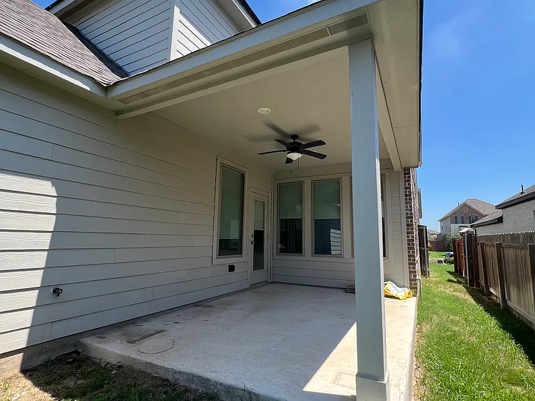 112 Freeman Loop — Photo 31
