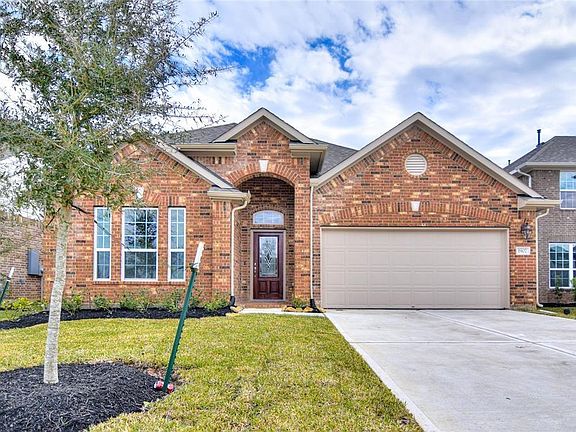 2nd image of 1907 Benbrook Hollow Ln