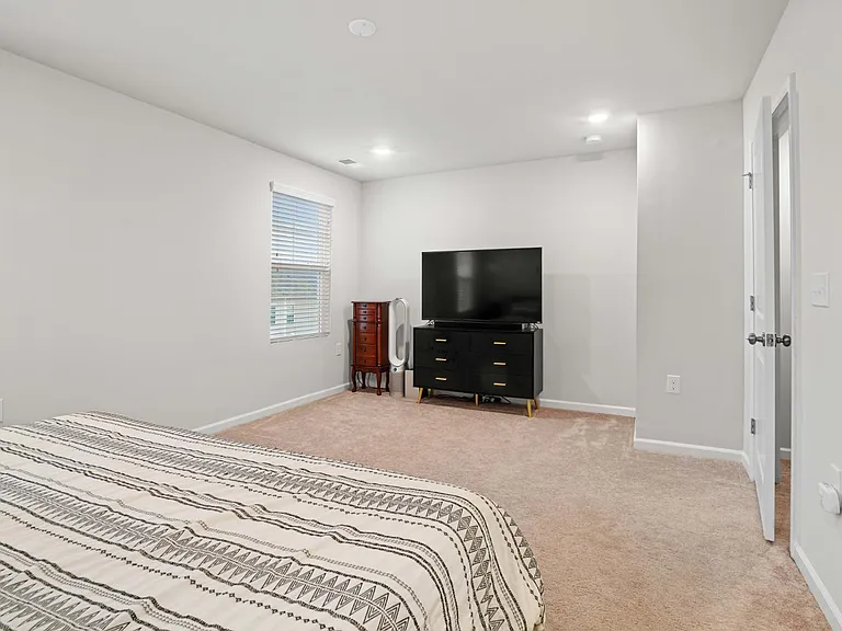 728 Cormiche Ln — Photo 25